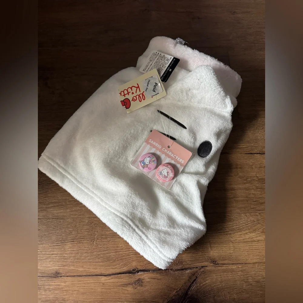 HELLO KITTY-Imported (NWT) Women's White & Pink Plush Shorts - Picture 12 of 12